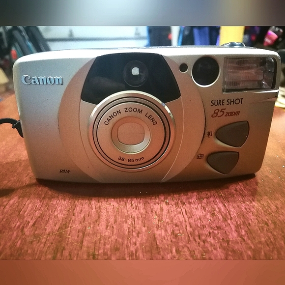 Canon Sure Shot 85mm Point and Shoot VINTAGE Camera - Picture 1 of 2